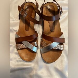 Yokono Brown and Gold Strappy Sandals